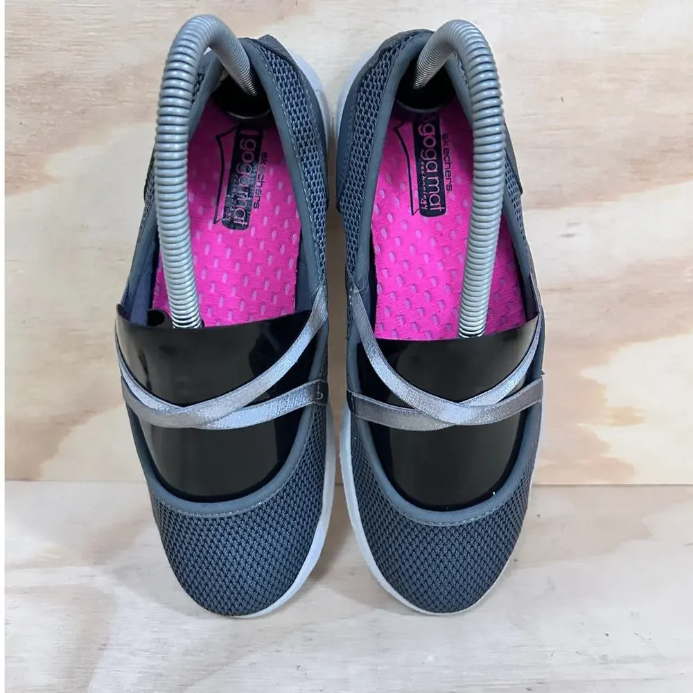 Skechers - Goga Mat - Sneakers - Gray - Women's - 6 - SN 13811
